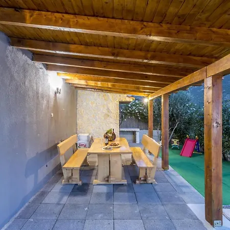 Vakantiehuis Dijamant *