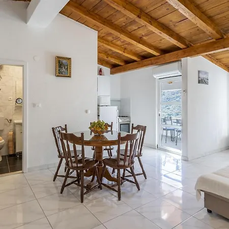 Dijamant Vakantiehuis Kučiće